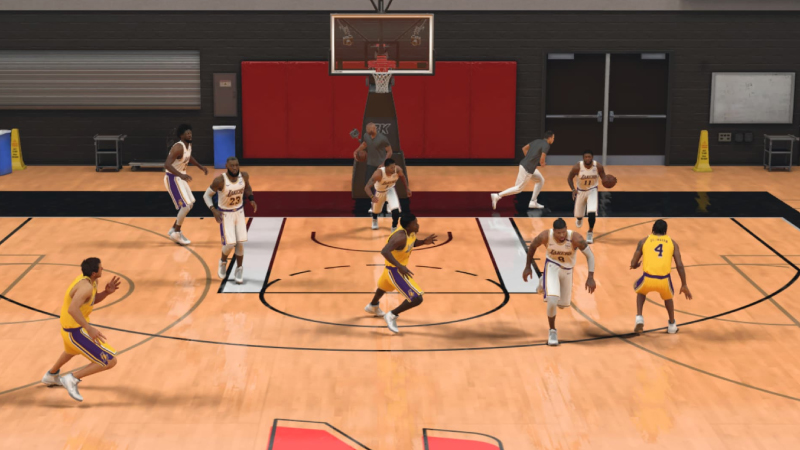 NBA 2K Mobile Basketball Game screenshot 2